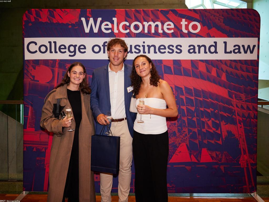 បទយកការណ៍ជោគជ័យ: ការសម្រេចគោលដៅក្នុងការអភិវឌ្ឍន៍